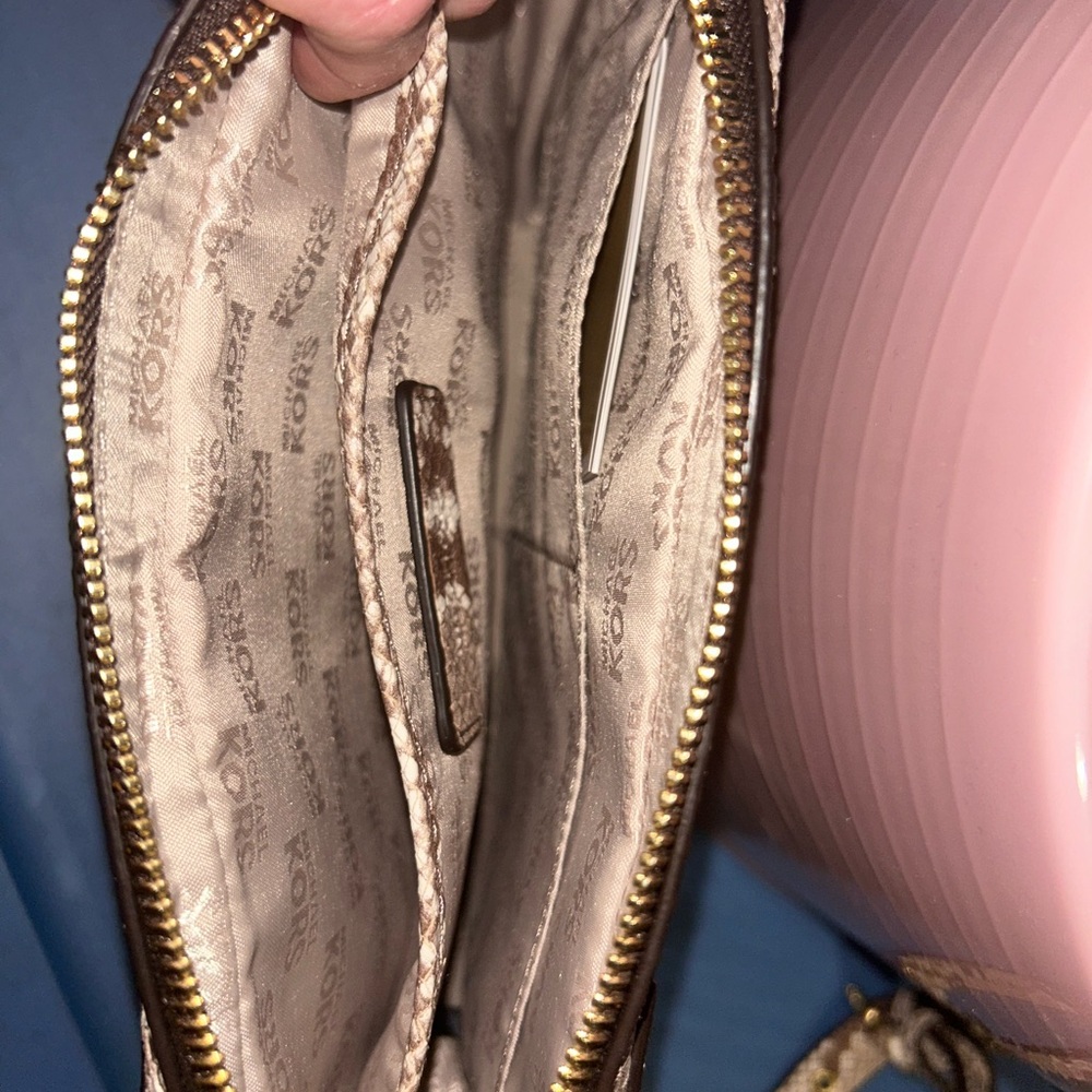 MICHAEL KORS Mini Grommets Crossbody - Picture 16 of 16